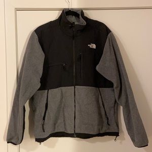 The Northface Men’s fleece jacket in size medium